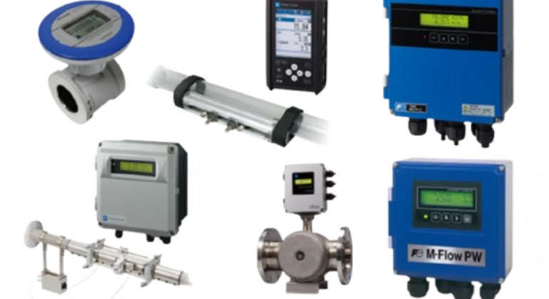 A photo of an ultrasonic flowmeter.