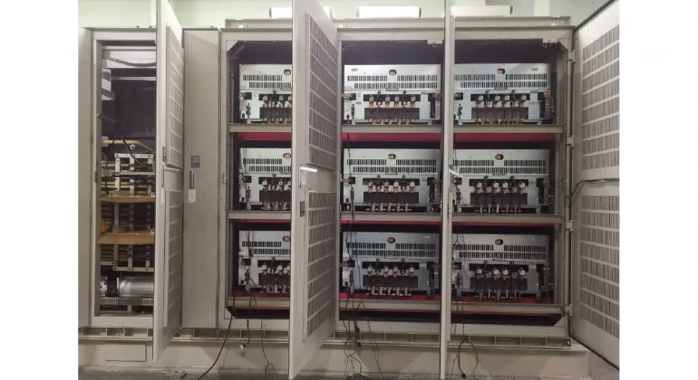 A photo of a pms mv inverter mixer drive.